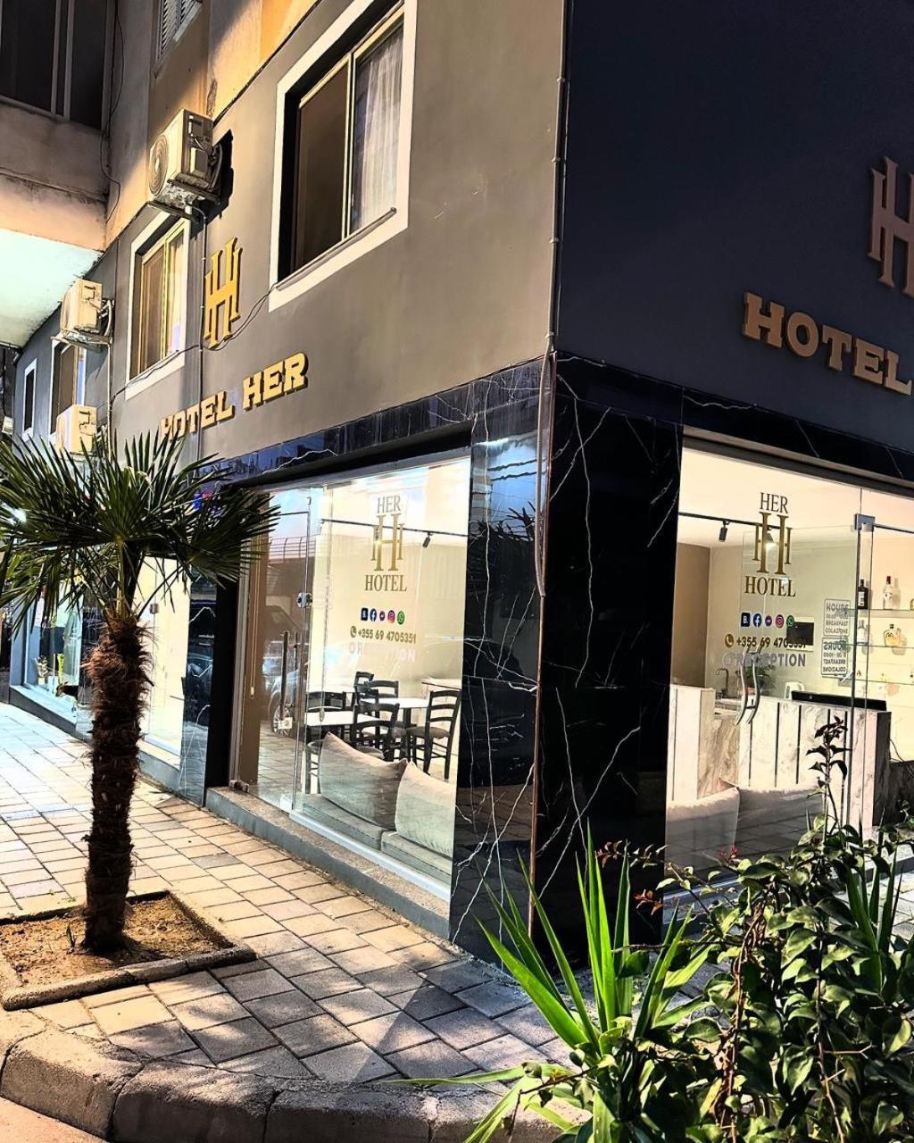 Hotel Her Vlorë Esterno foto